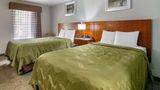 <b>Quality Inn Room</b>. Images powered by <a href="https://iceportal.shijigroup.com/" title="IcePortal" target="_blank">IcePortal</a>.