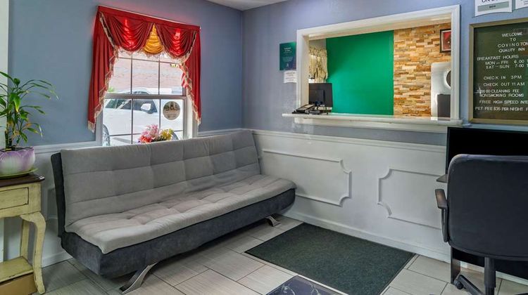 Quality Inn Lobby