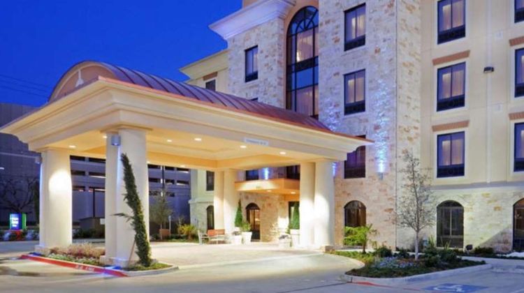 Comfort Inn & Suites Exterior