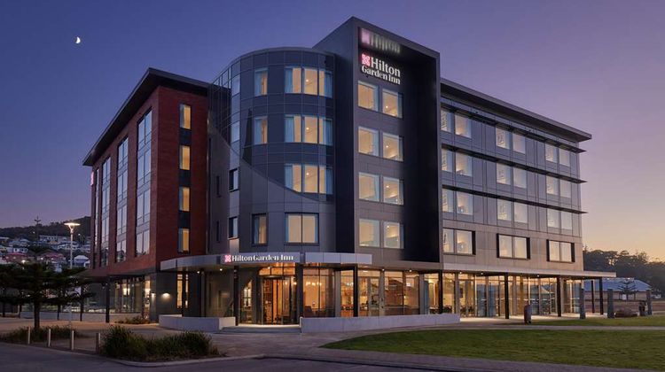 Hilton Garden Inn Albany Exterior