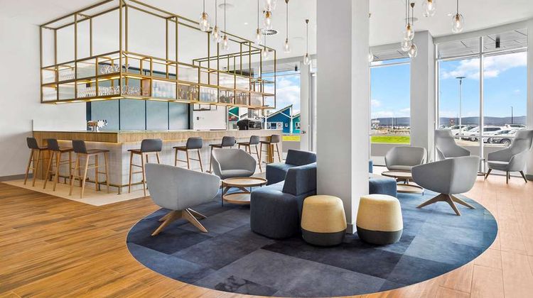 Hilton Garden Inn Albany Lobby