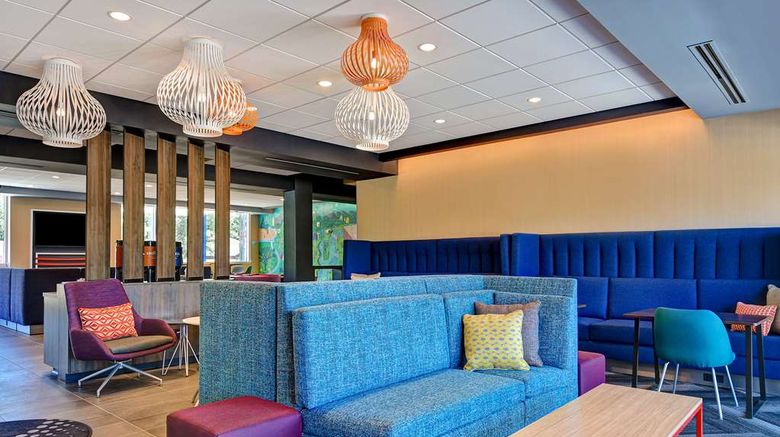 <b>Tru by Hilton Rocky Mount Lobby</b>. Images powered by <a href="https://iceportal.shijigroup.com/" title="IcePortal" target="_blank">IcePortal</a>.