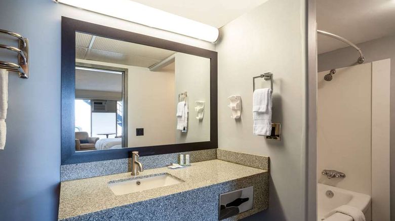 <b>Thriftlodge by Wyndham Regina Room</b>. Images powered by <a href="https://iceportal.shijigroup.com/" title="IcePortal" target="_blank">IcePortal</a>.