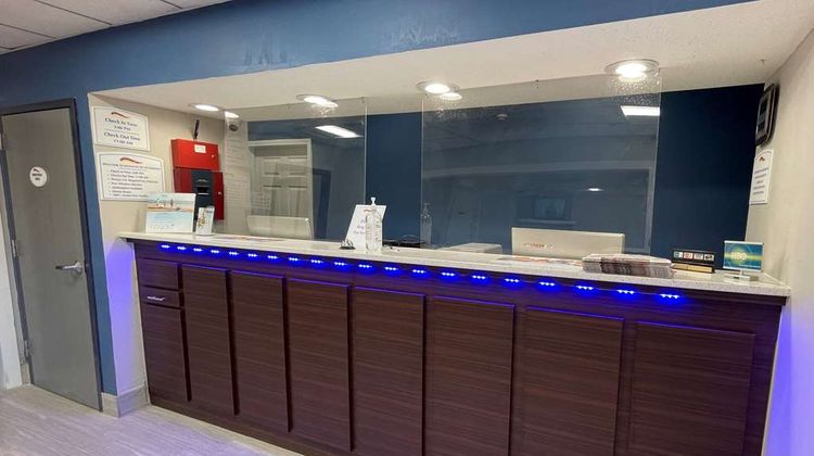 Baymont by Wyndham Adairsville Lobby