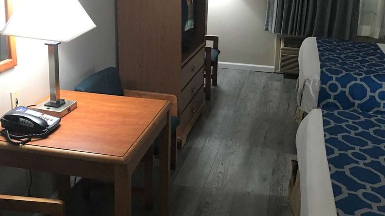 <b>Baymont by Wyndham Adairsville Room</b>. Images powered by <a href="https://iceportal.shijigroup.com/" title="IcePortal" target="_blank">IcePortal</a>.