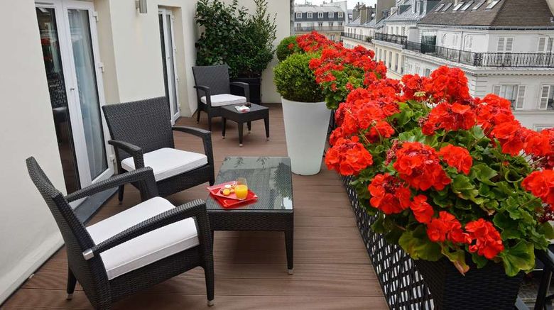 <b>Hotel Folkestone Opera Paris Room</b>. Images powered by <a href="https://iceportal.shijigroup.com/" title="IcePortal" target="_blank">IcePortal</a>.