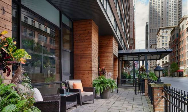 Sonesta ES Stes Chicago Magnificent Mile Exterior