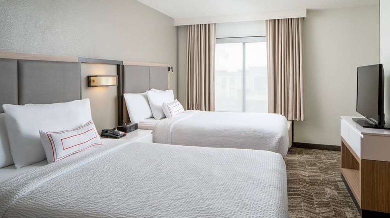 <b>Sonesta Select Nashville Airport Suites Suite</b>. Images powered by <a href="https://iceportal.shijigroup.com/" title="IcePortal" target="_blank">IcePortal</a>.
