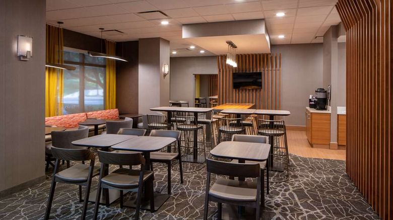 <b>Sonesta Select Nashville Airport Suites Restaurant</b>. Images powered by <a href="https://iceportal.shijigroup.com/" title="IcePortal" target="_blank">IcePortal</a>.