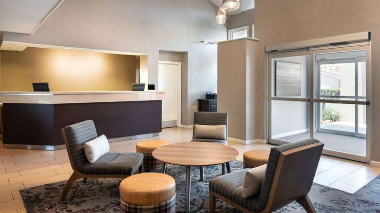 <b>Sonesta ES Suites Tempe Lobby</b>. Images powered by <a href="https://iceportal.shijigroup.com/" title="IcePortal" target="_blank">IcePortal</a>.