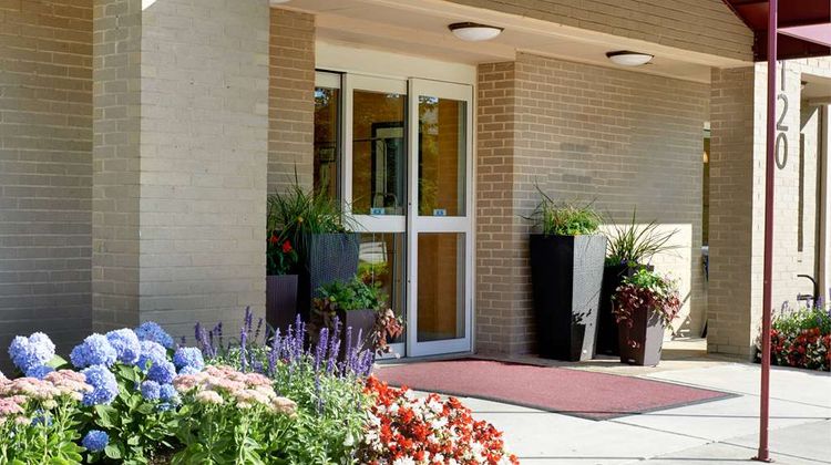 Sonesta ES Suites Detroit Warren Exterior