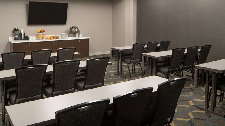 <b>Sonesta ES Suites NO Convention Center Meeting</b>. Images powered by <a href="https://iceportal.shijigroup.com/" title="IcePortal" target="_blank">IcePortal</a>.