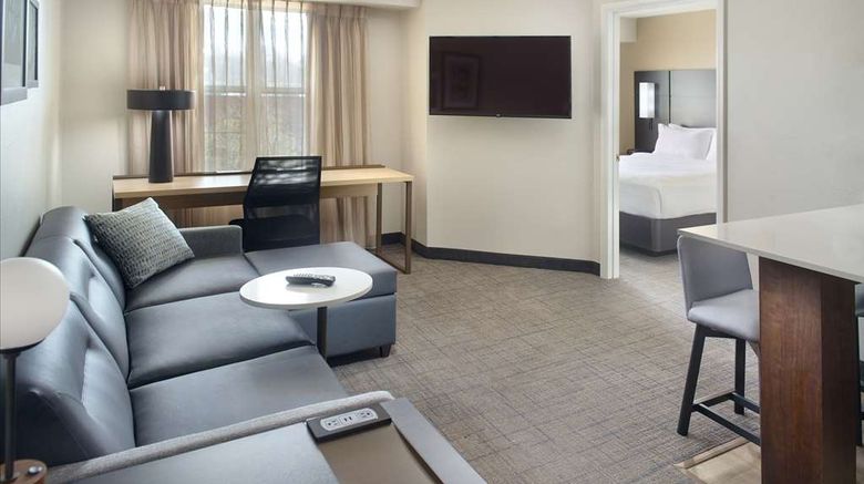 <b>Sonesta ES Suites Raleigh Durham Airport Suite</b>. Images powered by <a href="https://iceportal.shijigroup.com/" title="IcePortal" target="_blank">IcePortal</a>.