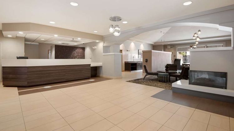 Sonesta ES Suites Reno Lobby