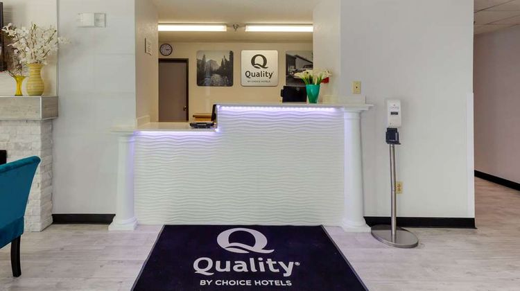 Quality Inn Lee/Berkshires/Outlet Area Lobby