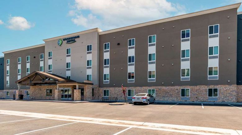 WoodSpring Suites Bakersfield Airport Exterior. Images powered by <a href="https://iceportal.shijigroup.com" target="_blank" rel="noopener">Ice Portal</a>.
