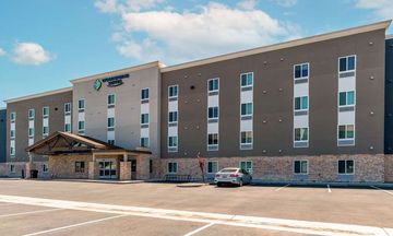 WoodSpring Suites Bakersfield Airport