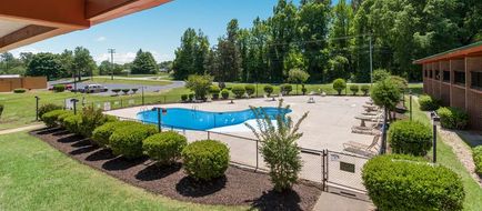 Econo Lodge High Point Exterior