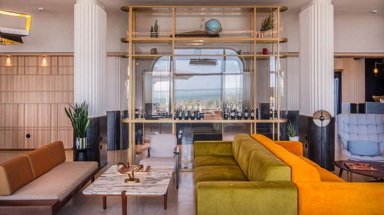 <b>Radisson Blu Grand Hotel & Spa Restaurant</b>. Images powered by <a href="https://iceportal.shijigroup.com/" title="IcePortal" target="_blank">IcePortal</a>.