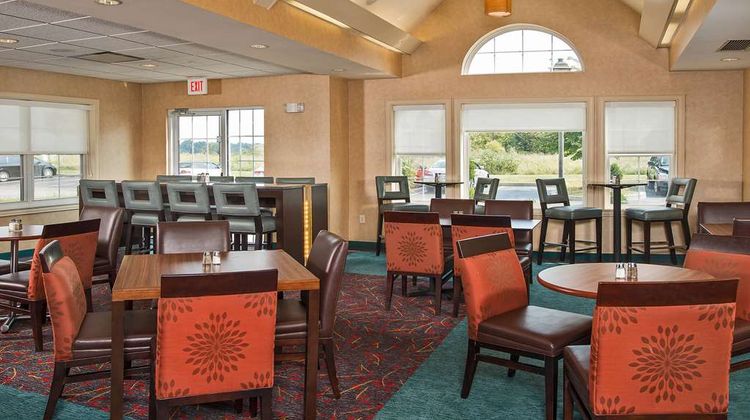 Sonesta ES Suites Charleston Lobby