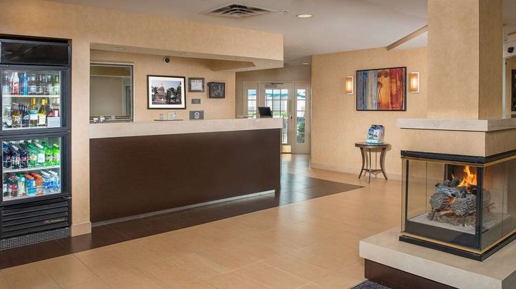 Sonesta ES Suites Charleston Lobby