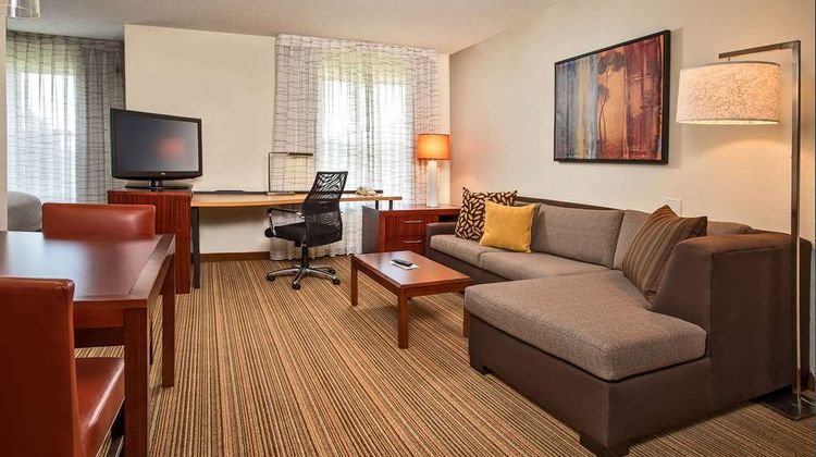 Sonesta ES Suites Charleston Suite