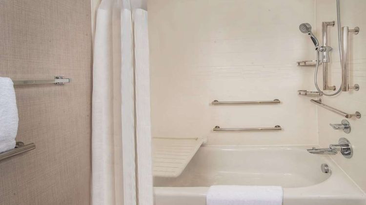 Sonesta ES Suites Baltimore BWI Airport Suite
