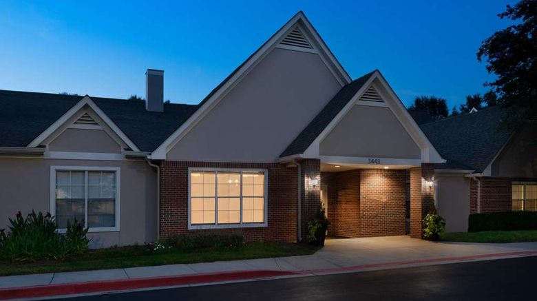 <b>Sonesta ES Suites Kennesaw Town Center Exterior</b>. Images powered by <a href="https://iceportal.shijigroup.com/" title="IcePortal" target="_blank">IcePortal</a>.