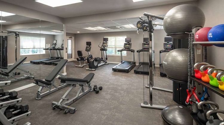 Sonesta ES Suites Fairfax Fair Lakes Health