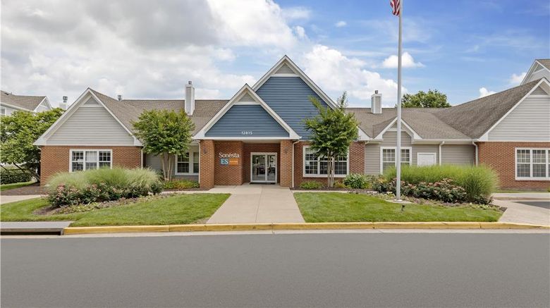 <b>Sonesta ES Suites Fairfax Fair Lakes Exterior</b>. Images powered by <a href="https://iceportal.shijigroup.com/" title="IcePortal" target="_blank">IcePortal</a>.