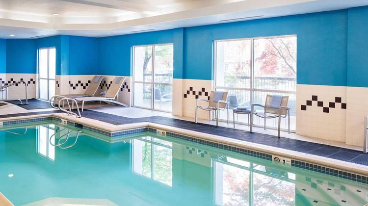 Sonesta Select Seattle Renton Suites Pool