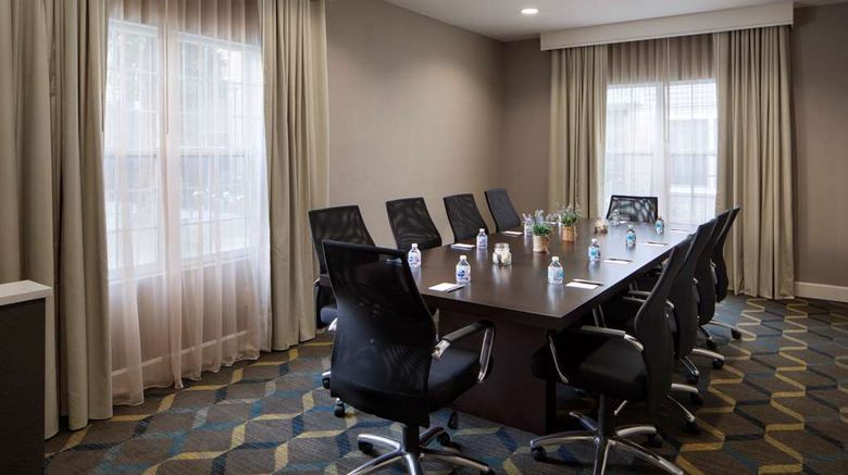 <b>Sonesta ES Suites Fresno Meeting</b>. Images powered by <a href="https://iceportal.shijigroup.com/" title="IcePortal" target="_blank">IcePortal</a>.
