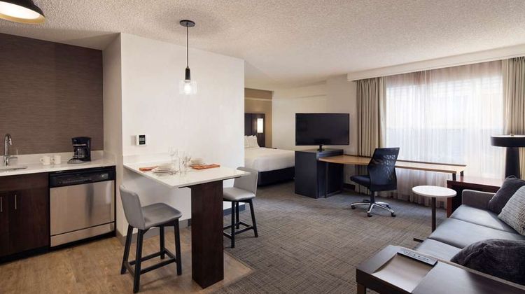 Sonesta ES Suites Fresno Suite