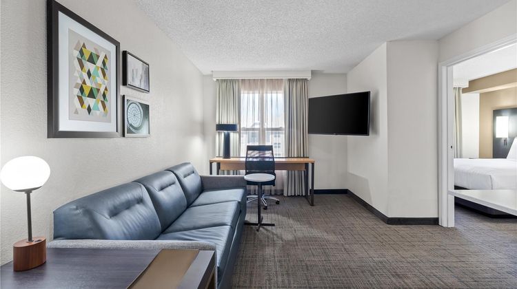 Sonesta ES Suites Fresno Room