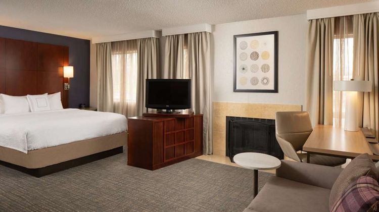 Sonesta ES Suites Nashville Brentwood Suite