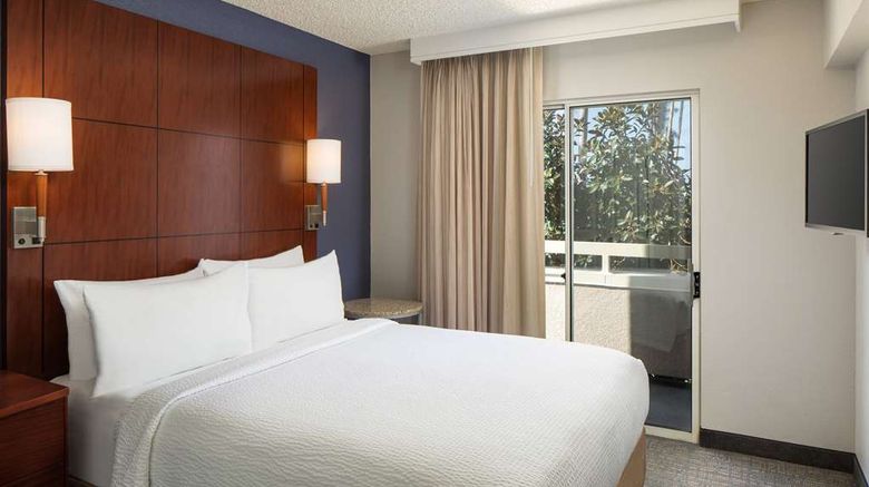 <b>Sonesta ES Suites Carmel Mountain-San Di Room</b>. Images powered by <a href="https://iceportal.shijigroup.com/" title="IcePortal" target="_blank">IcePortal</a>.