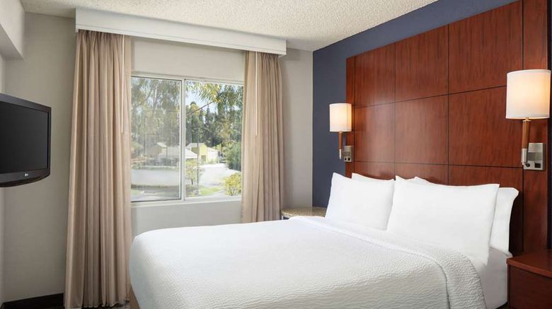 <b>Sonesta ES Suites Carmel Mountain-San Di Room</b>. Images powered by <a href="https://iceportal.shijigroup.com/" title="IcePortal" target="_blank">IcePortal</a>.