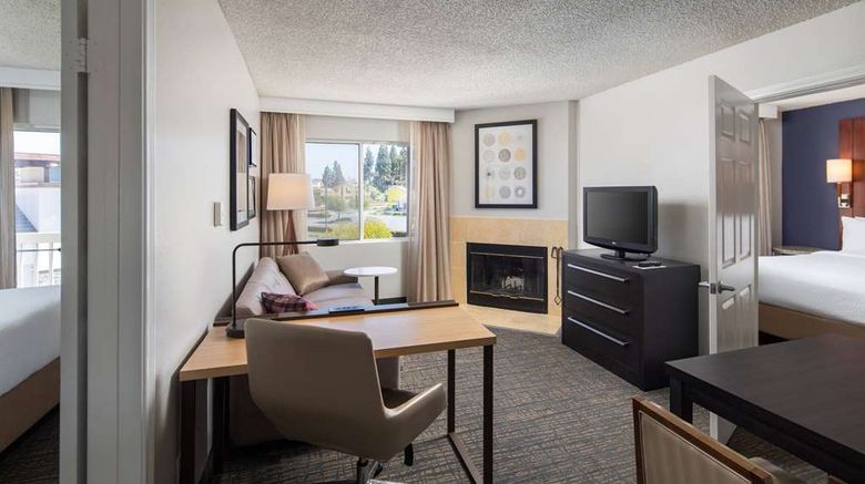 <b>Sonesta ES Suites Carmel Mountain-San Di Suite</b>. Images powered by <a href="https://iceportal.shijigroup.com/" title="IcePortal" target="_blank">IcePortal</a>.