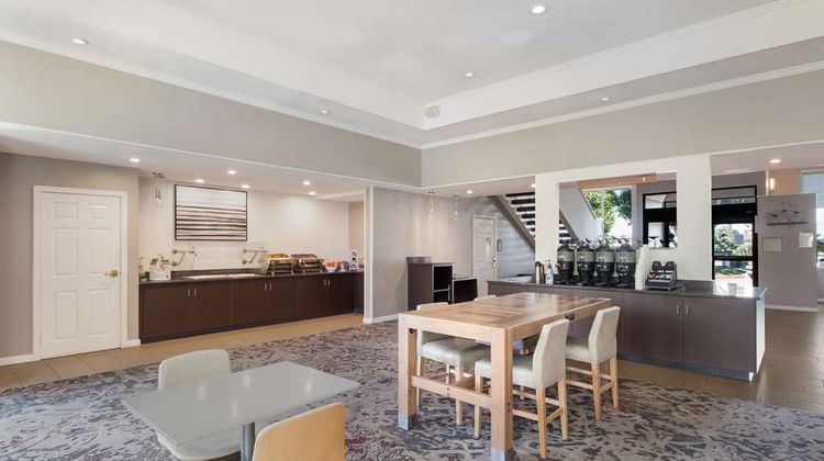 Sonesta ES Suites Huntington Beach Restaurant