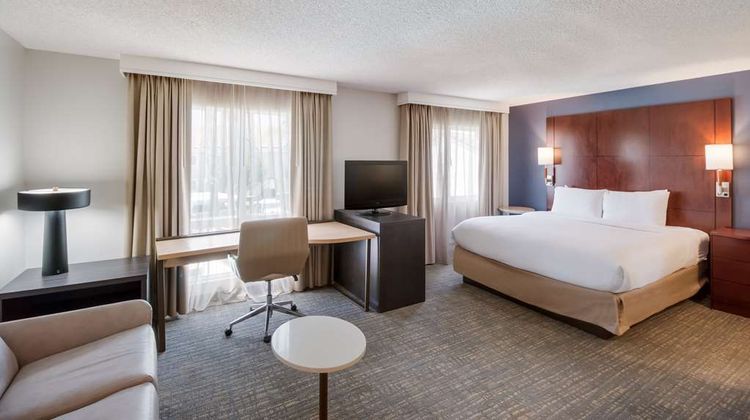 Sonesta ES Suites Huntington Beach Suite