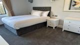 Southcrest Manor Hotel BW Signature Coll Room