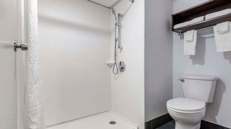 <b>Comfort Inn & Suites Syracuse N. Airport Room</b>. Images powered by <a href="https://iceportal.shijigroup.com/" title="IcePortal" target="_blank">IcePortal</a>.