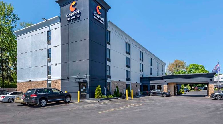 Comfort Inn  and  Suites Syracuse N. Airport Exterior. Images powered by <a href="https://iceportal.shijigroup.com" target="_blank" rel="noopener">Ice Portal</a>.
