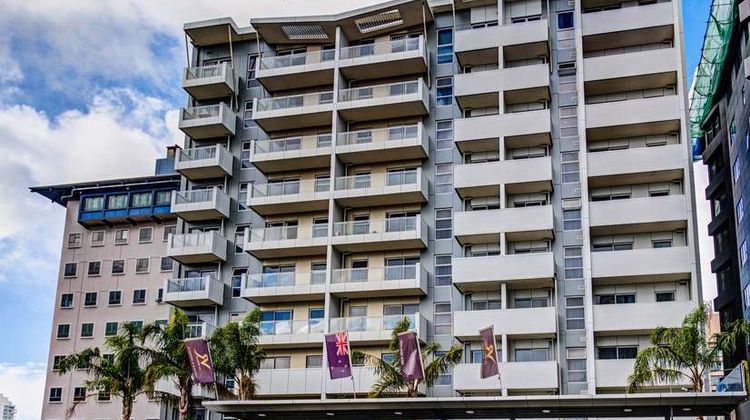 VR Auckland City Exterior