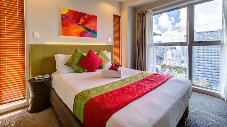 <b>VR Auckland City Room</b>. Images powered by <a href="https://iceportal.shijigroup.com/" title="IcePortal" target="_blank">IcePortal</a>.
