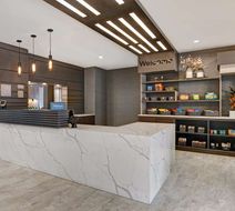Homewood Sts by Hilton Edison Woodbridge Lobby