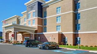Homewood Sts by Hilton Edison Woodbridge