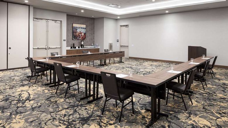 <b>Hilton Garden Inn Madison Downtown Meeting</b>. Images powered by <a href="https://iceportal.shijigroup.com/" title="IcePortal" target="_blank">IcePortal</a>.