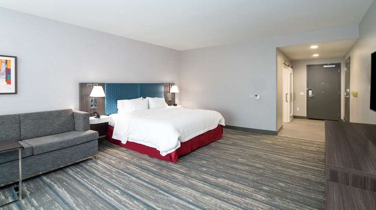 Hampton Inn Hardeeville Room