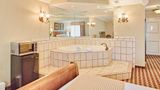 Days Inn &amp Suites by Wyndham Room